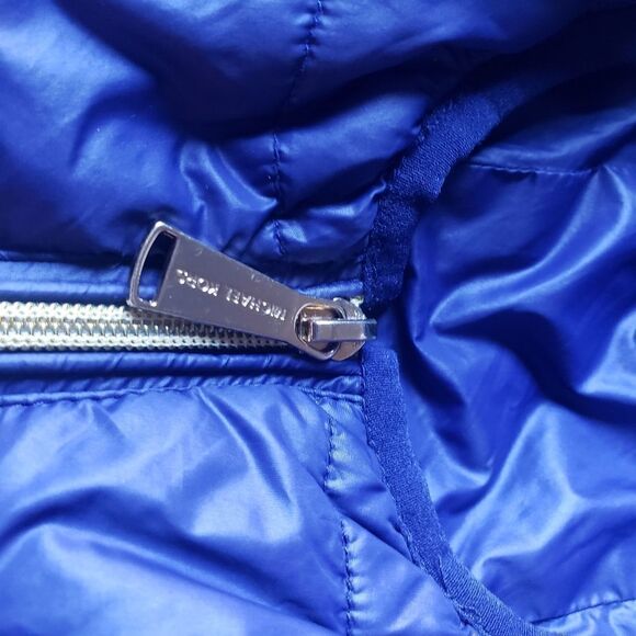 Nylon Puffer Jacket Hoodie - Picture 9 of 12